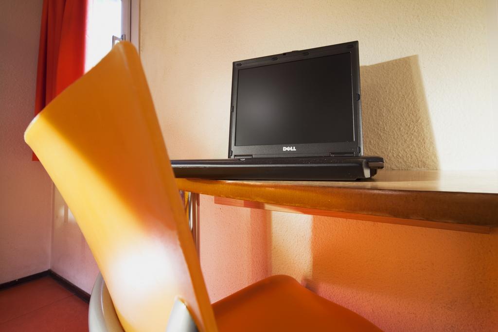 Premiere Classe Evreux Hotel Room photo